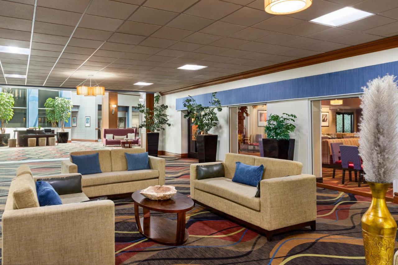 Holiday Inn Louisville East - Hurstbourne By Ihg Exterior foto