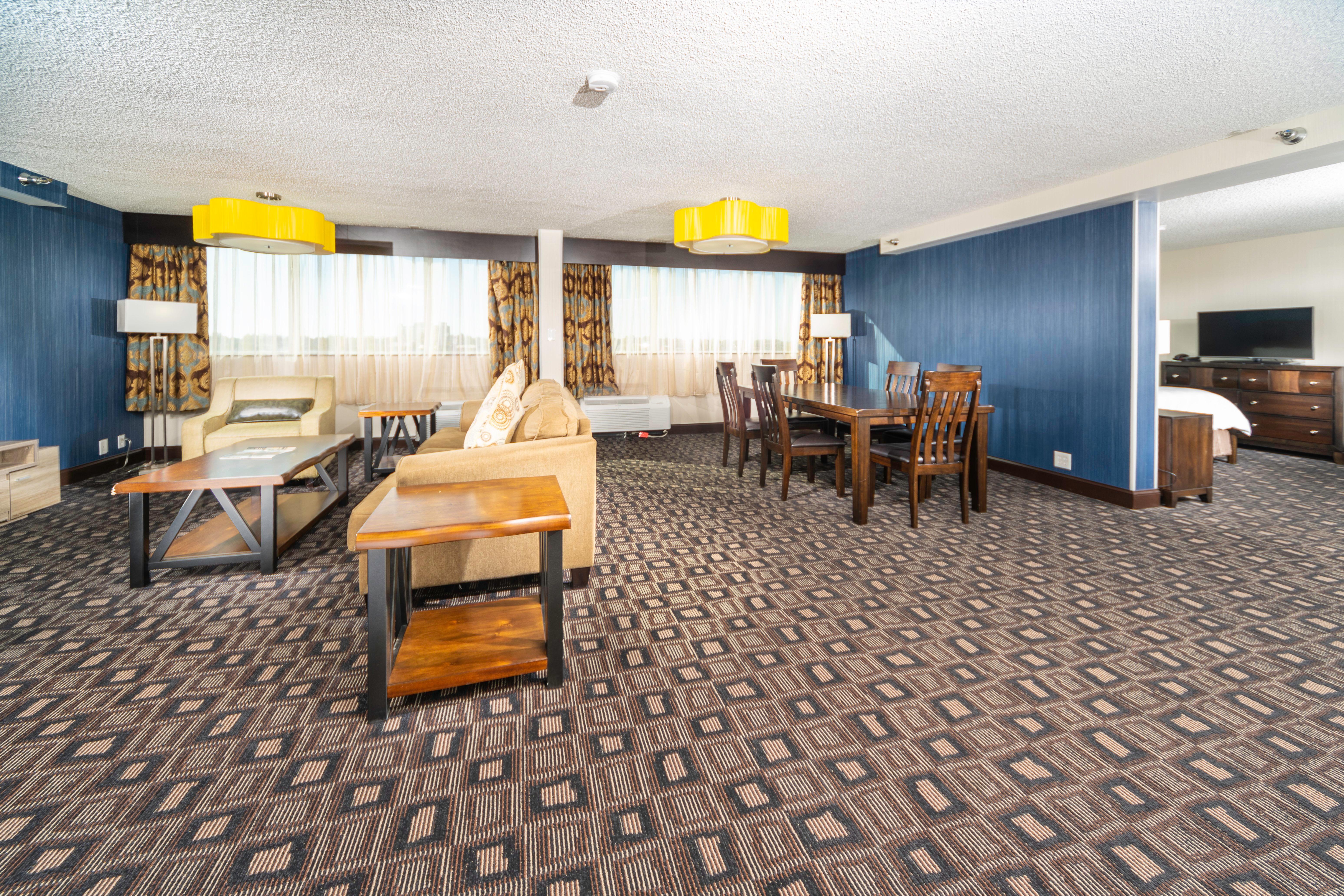 Holiday Inn Louisville East - Hurstbourne By Ihg Exterior foto