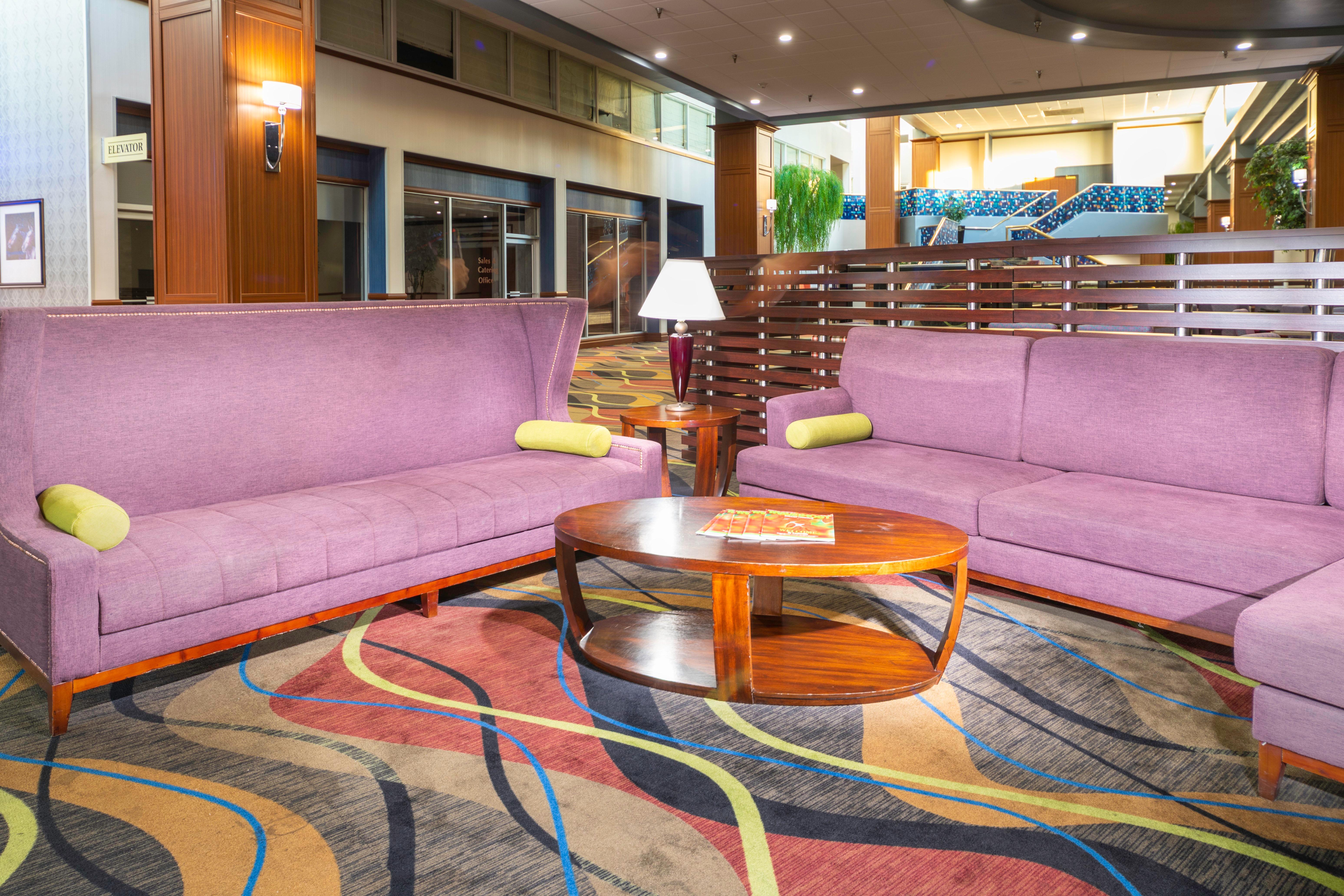 Holiday Inn Louisville East - Hurstbourne By Ihg Exterior foto